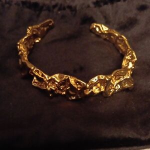 Amber Sceats Gold Textured Leaf Bracelet NEW